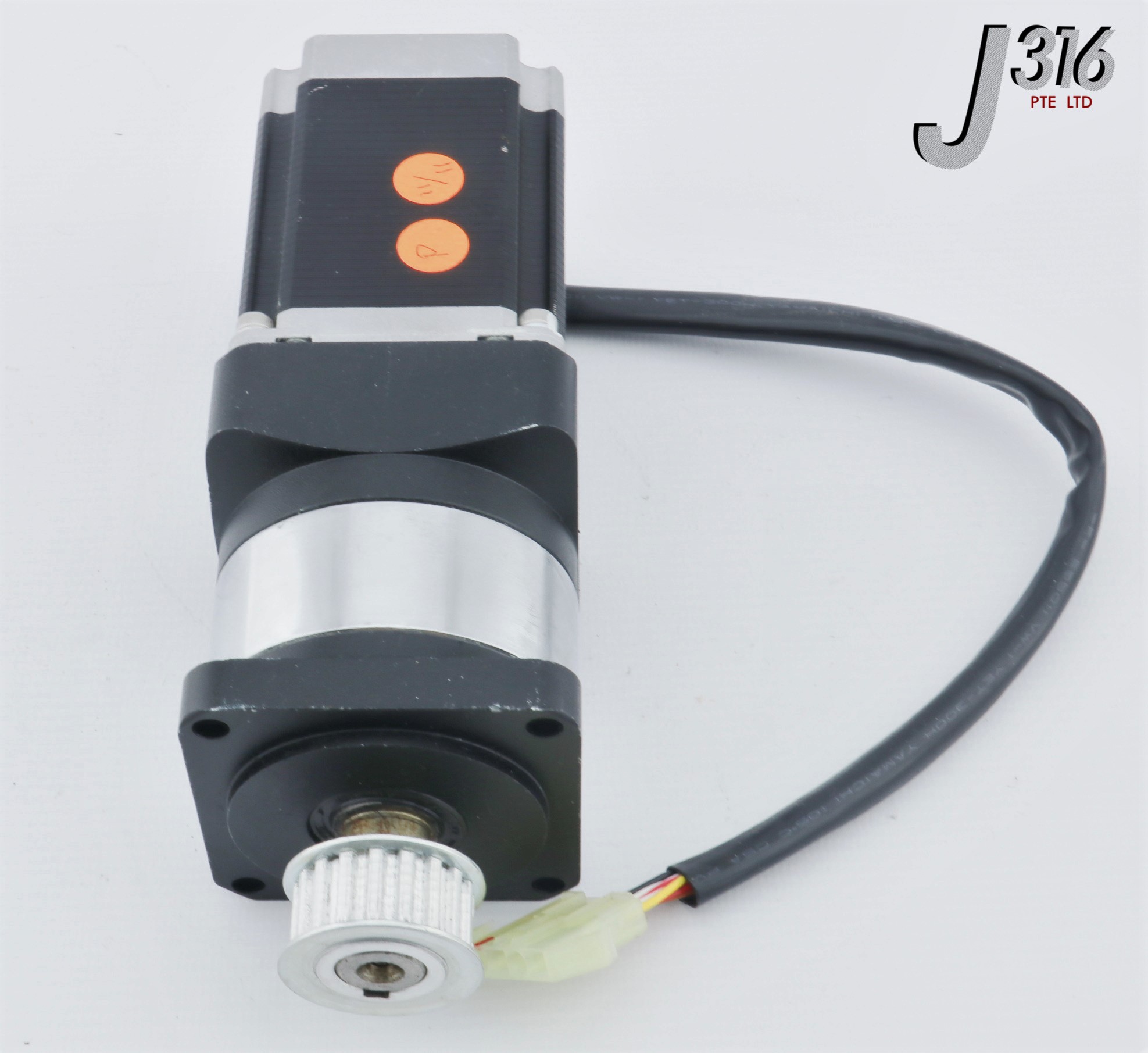 27111 TAMAGAWA STEP MOTOR W/ REVO PE60-003-SB GEAR HEAD